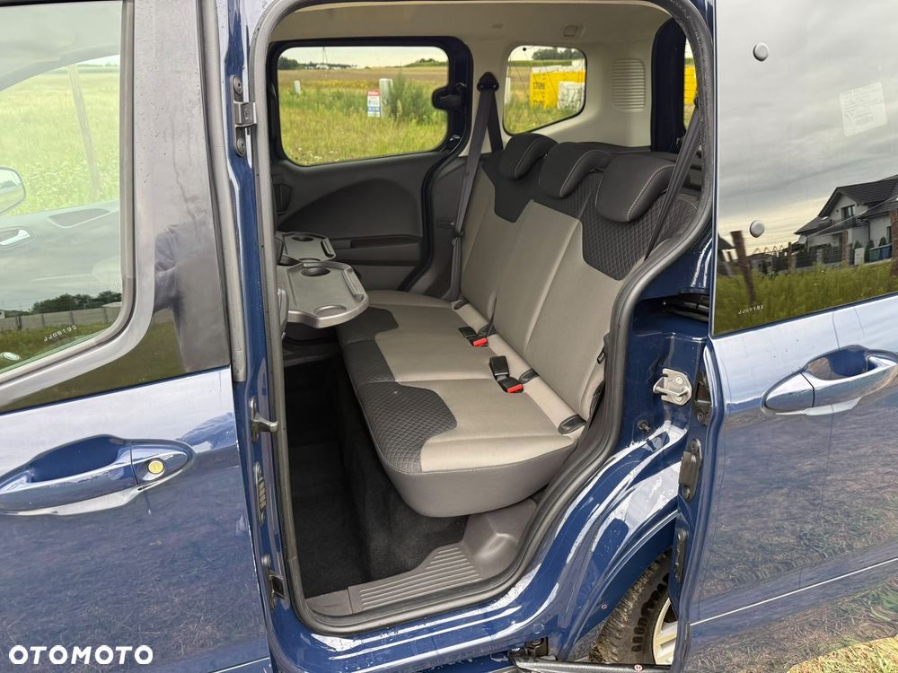 Ford Tourneo Courier 1.0 EcoBoost S&S Ambiente - 22