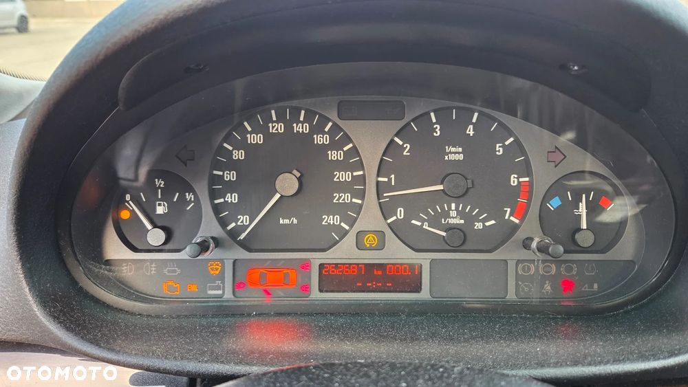 BMW Seria 3 - 8