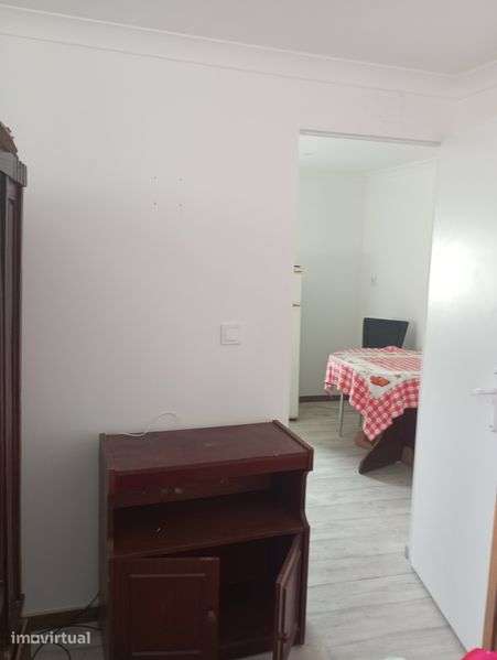 Aluga-se casa com um quarto - Grande imagem: 5/9