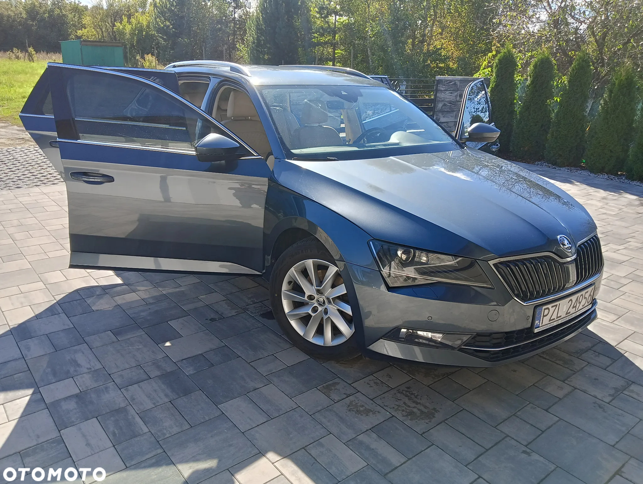 Skoda Superb 2.0 TDI Style DSG - 4