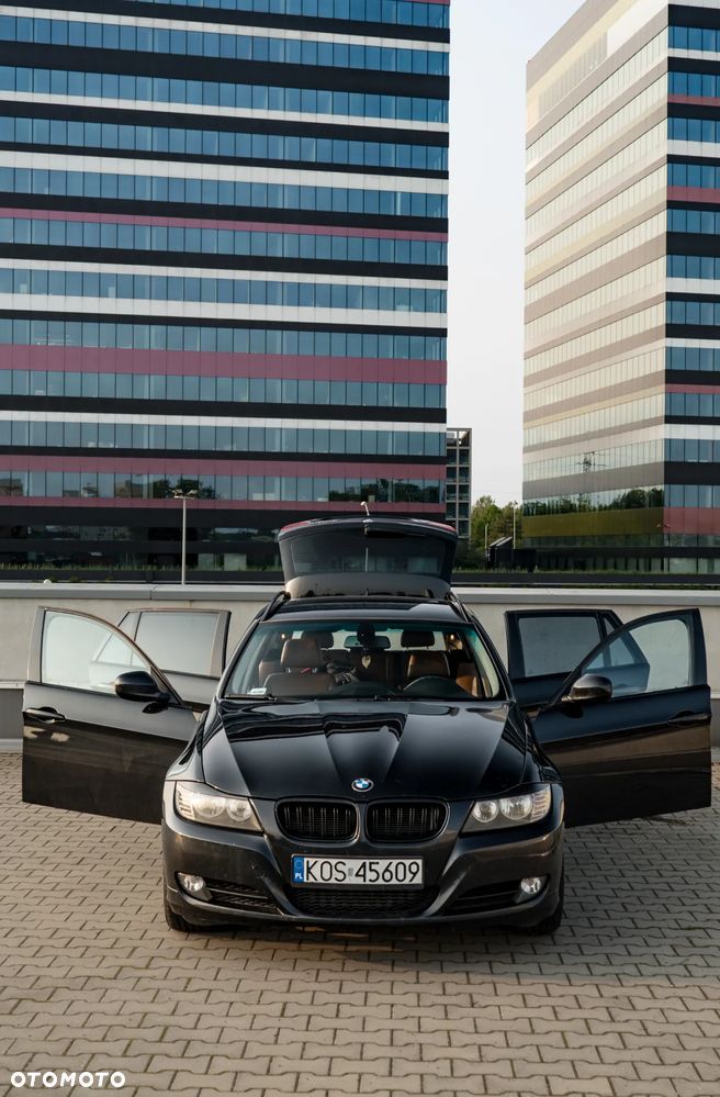 BMW Seria 3 320d xDrive - 1