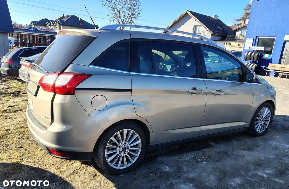 Ford Grand C-MAX - 3
