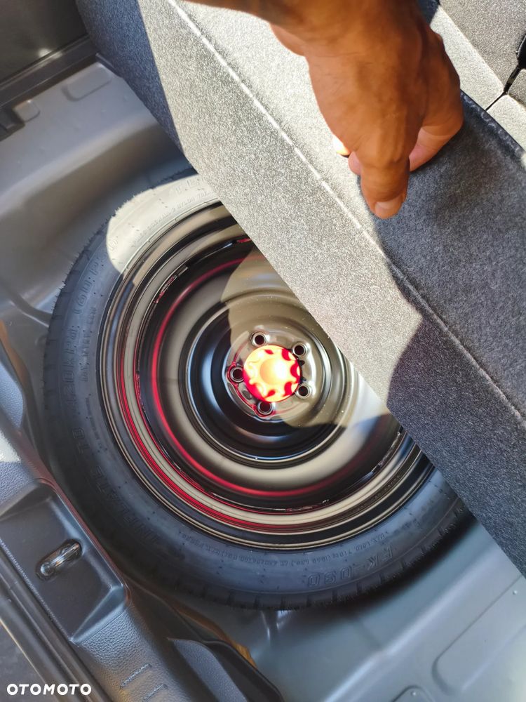 Toyota Yaris - 8