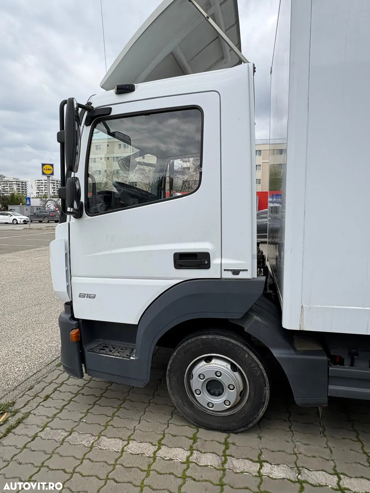 Mercedes-Benz Atego 818 - 13