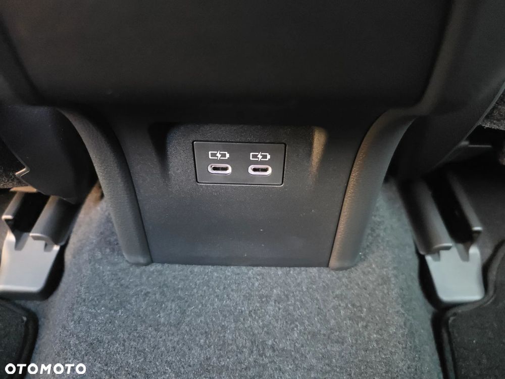 Toyota Prius - 36