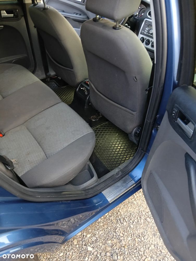 Ford Focus - 12