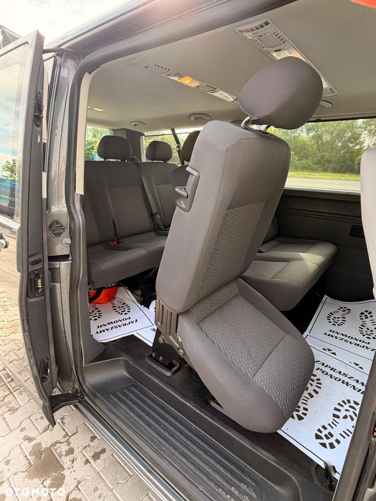 Volkswagen Caravelle - 6
