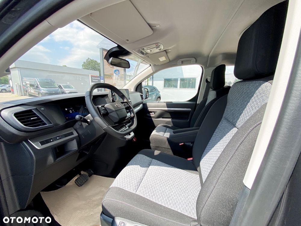 Toyota Proace Verso 2.2 D4-D Long Family - 32