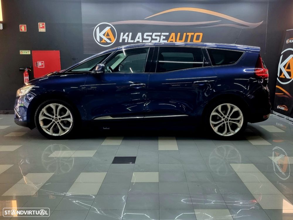 Renault Grand Scénic - 1