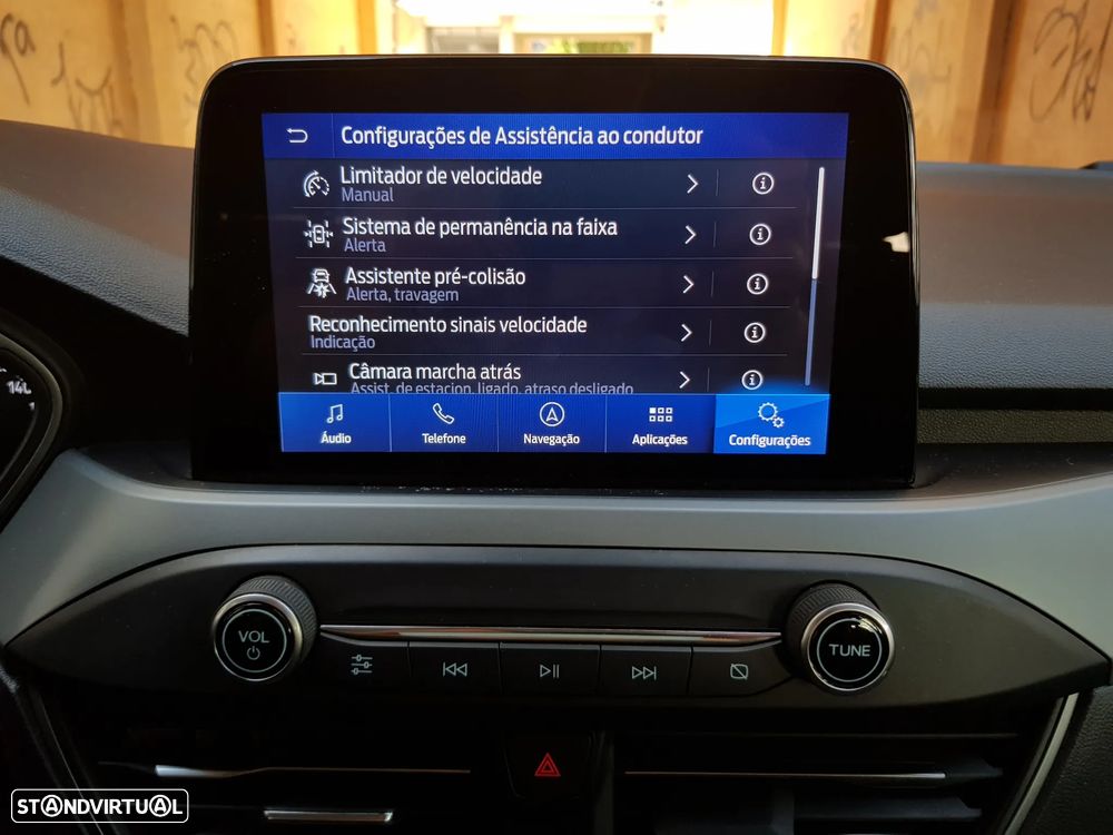 Ford Focus 1.5 TDCi ECOBlue Connected Aut. - 24