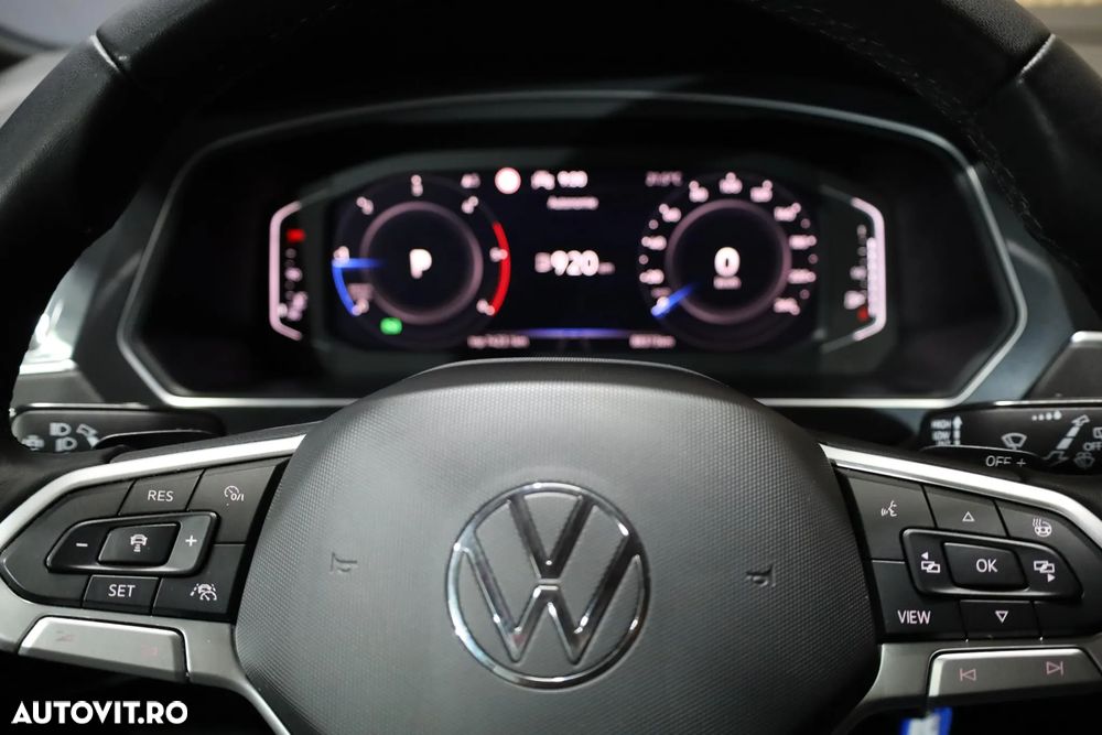 Volkswagen Tiguan 2.0 TDI SCR 4MOTION DSG Elegance - 12