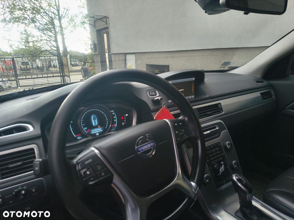 Volvo V70 D2 Summum - 26