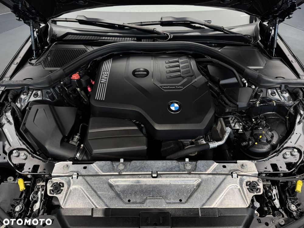 BMW Seria 3 318i - 21
