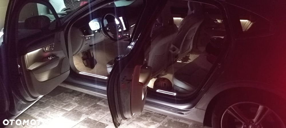 Volvo S90 D5 AWD Inscription - 37