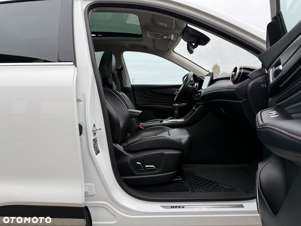 MG HS 1.5T-GDI Luxury - 30