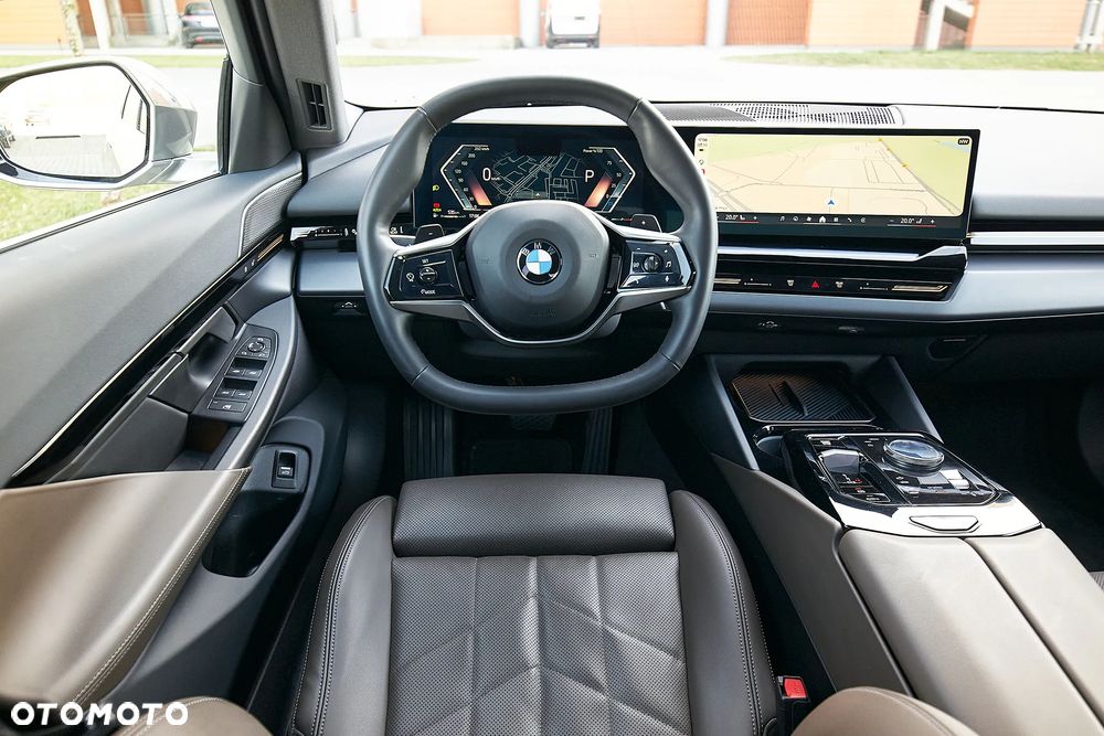 BMW Seria 5 520i mHEV - 28