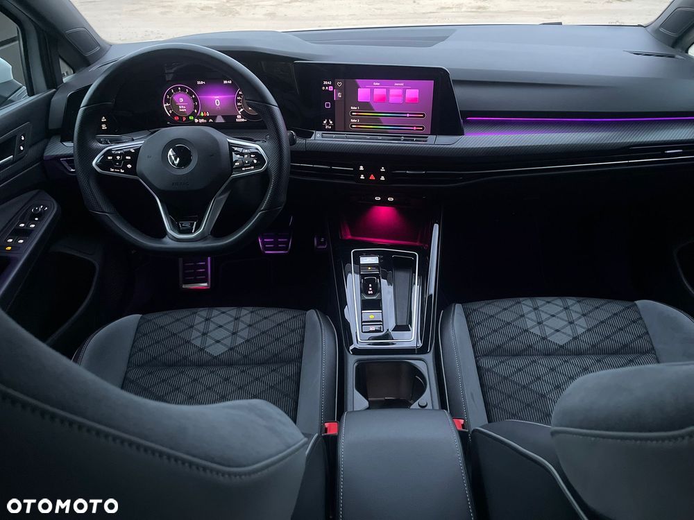 Volkswagen Golf 1.5 eTSI R-Line DSG - 9