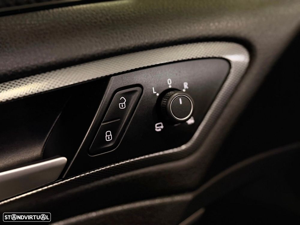 VW Golf GTI TCR 2.0 TSI OPF DSG - 21