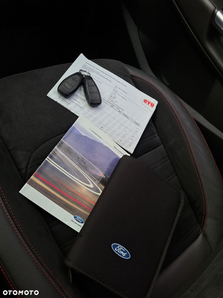 Ford Kuga 2.0 EcoBoost 4x4 ST-Line - 31