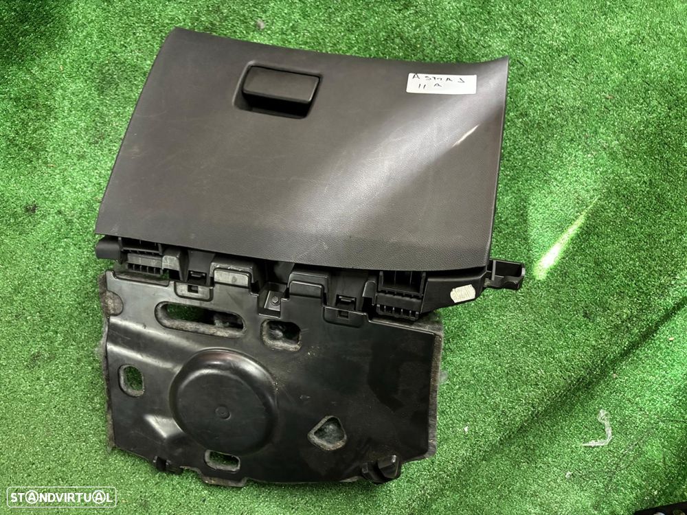 Porta Luvas Opel Astra J de 2011 - 1