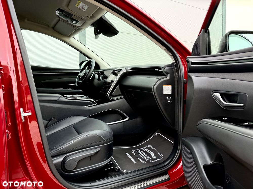 Hyundai Tucson 1.6 T-GDi HEV Executive 2WD - 30