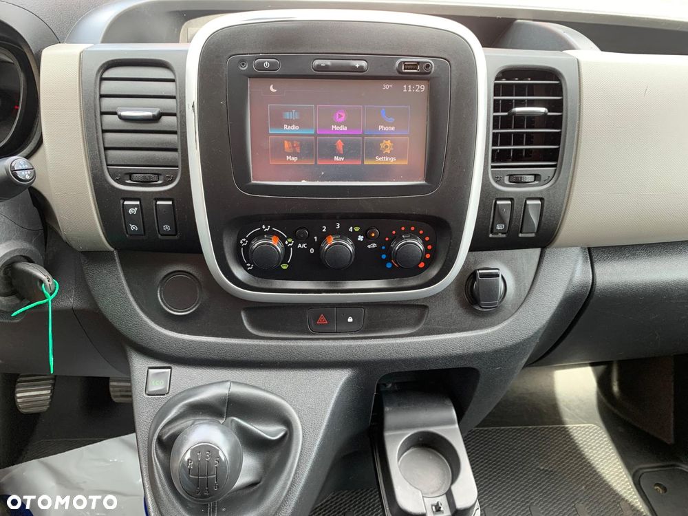 Renault Trafic - 23