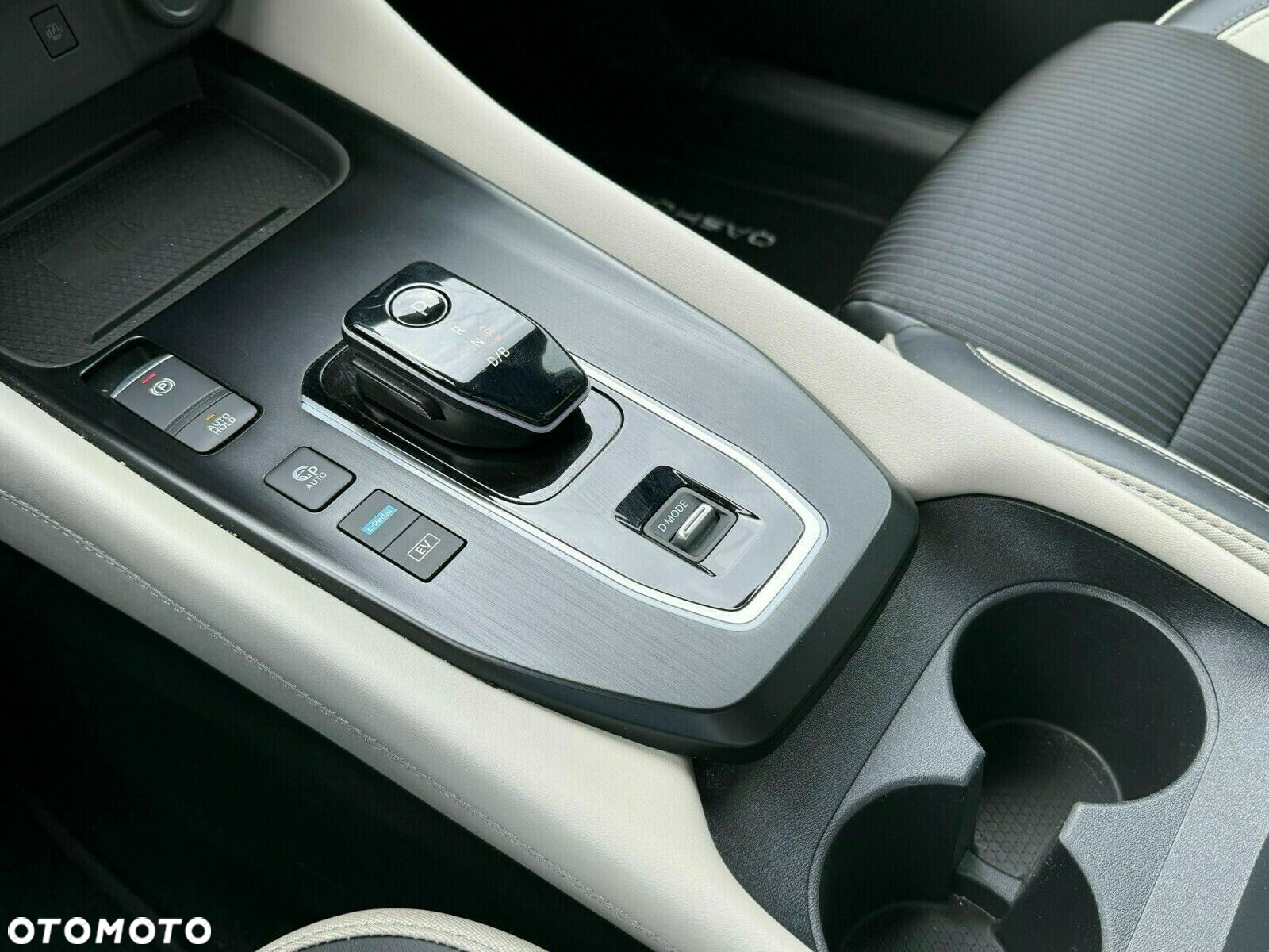 Nissan Qashqai - 24