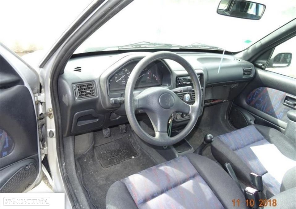 Peugeot 106 1.5D de 1997 disponível para peças CAPOT PARA CHOQUES VENDIDO - 4