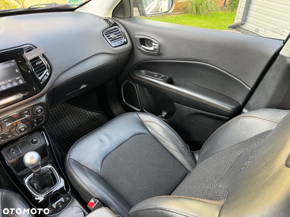 Jeep Compass 1.4 MultiAir Business Line - 21