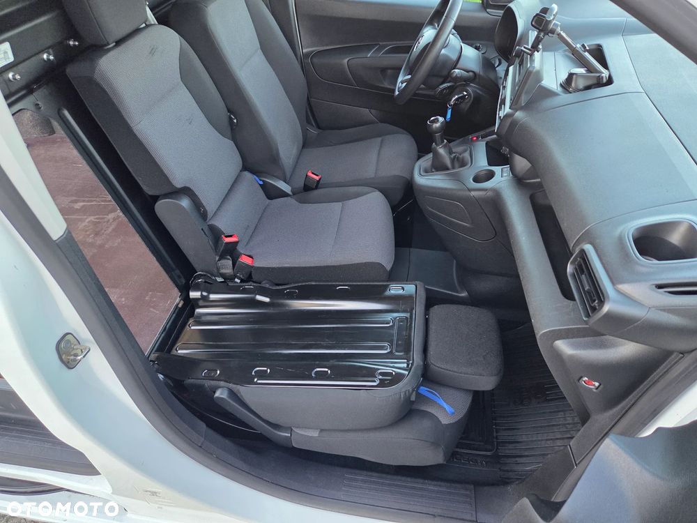 Toyota Proace City - 17