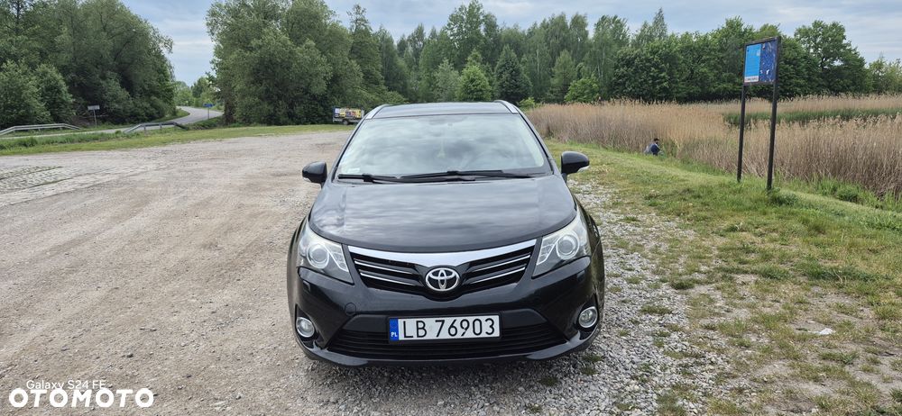 Toyota Avensis 2.0 D-4D Premium - 18