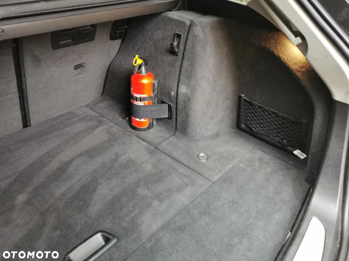 BMW Seria 3 - 28
