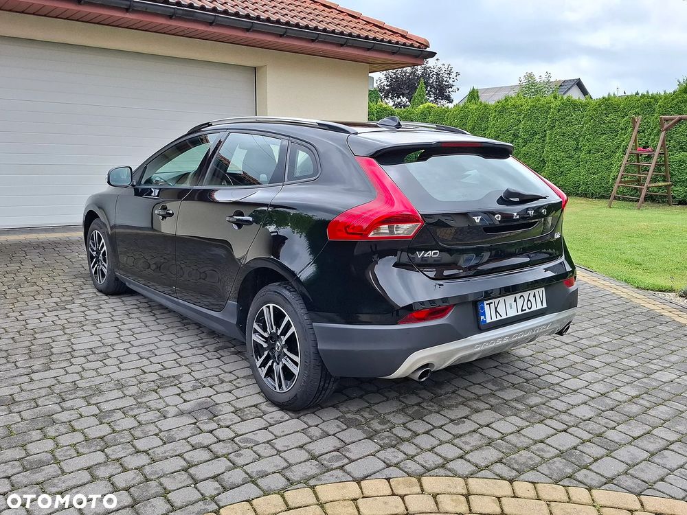 Volvo V40 Cross Country - 20