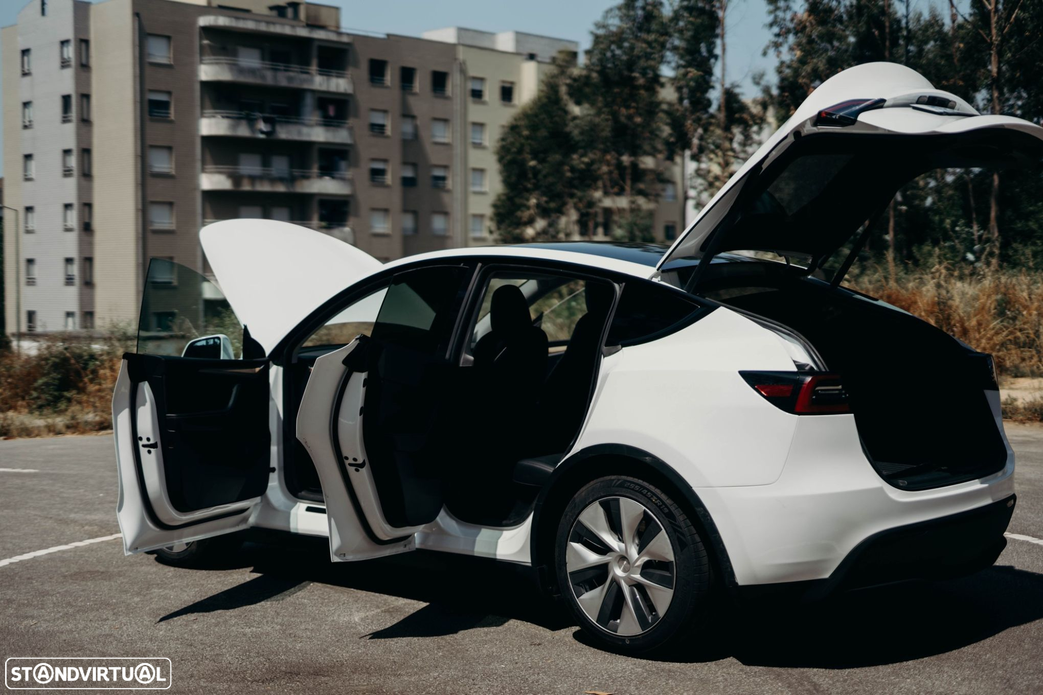 Tesla Model Y Tração Traseira - 33