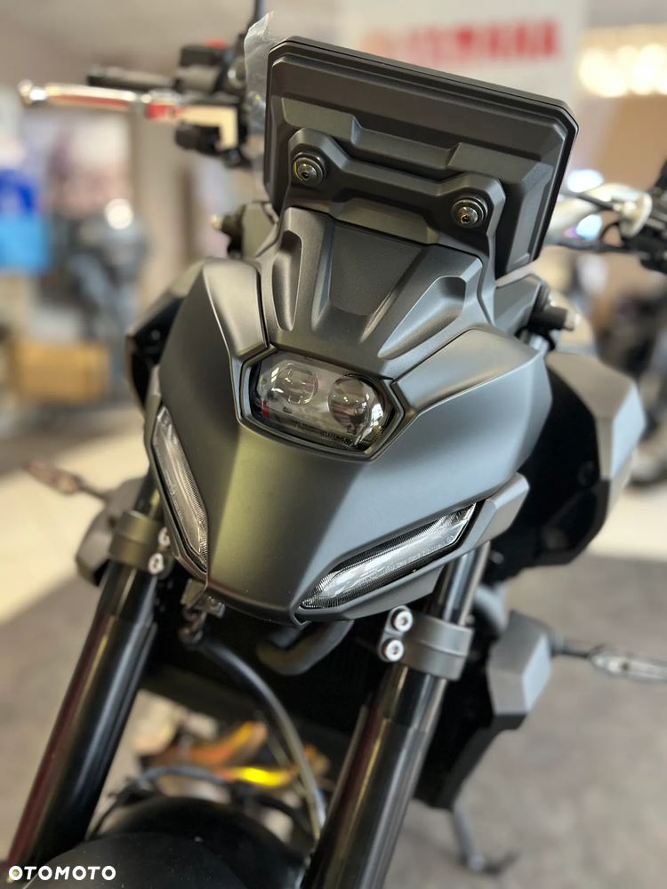 Yamaha MT - 4