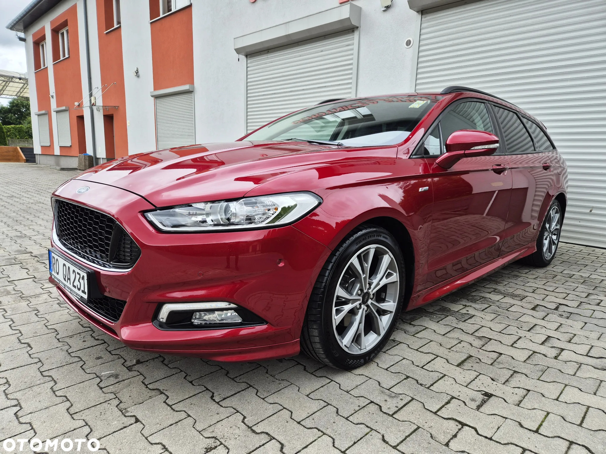 Ford Mondeo Turnier 2.0 TDCi Start-Stopp PowerShift-Aut ST-Line - 2