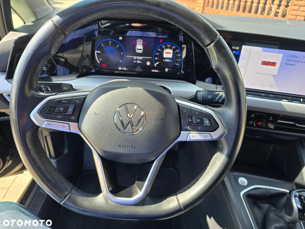 Volkswagen Golf - 25