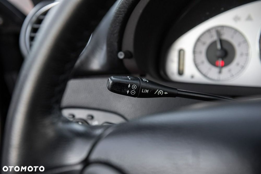 Mercedes-Benz CLK 280 Avantgarde Sport Edition - 27