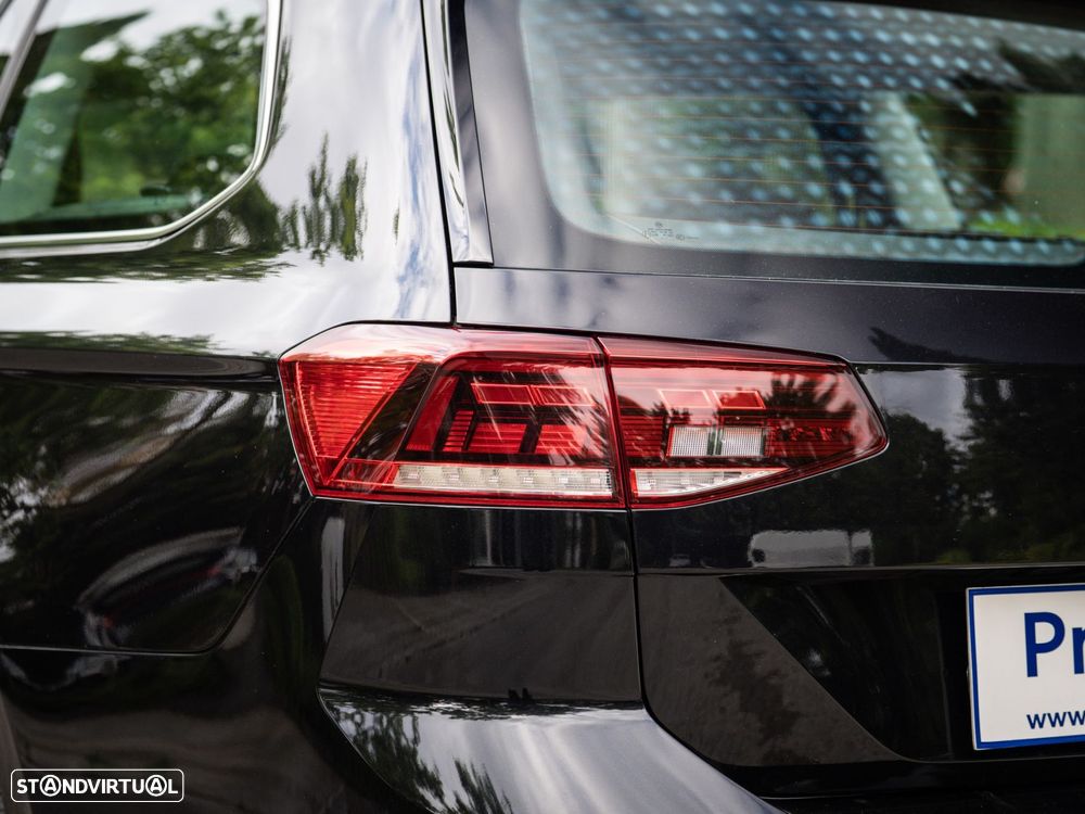 VW Passat Variant - 31