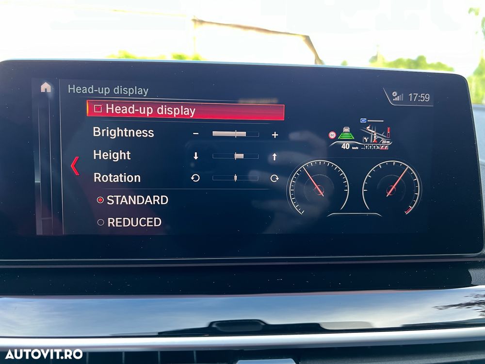 BMW Seria 5 520d Touring Aut. Luxury Line - 12