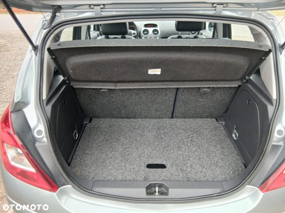 Opel Corsa 1.2 16V Enjoy - 39