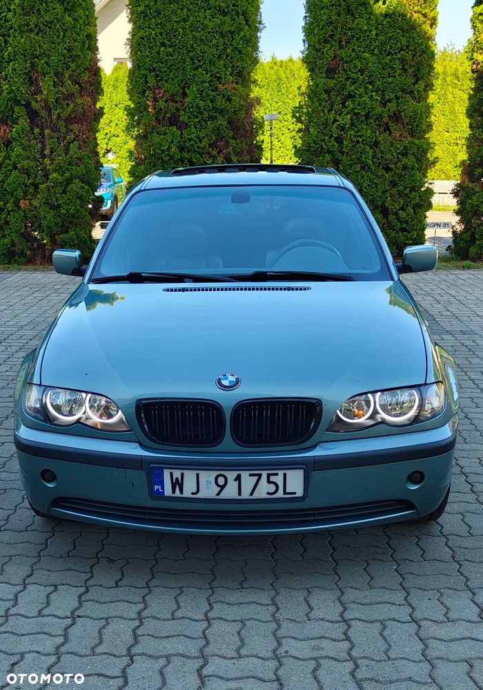 BMW Seria 3 320i - 7