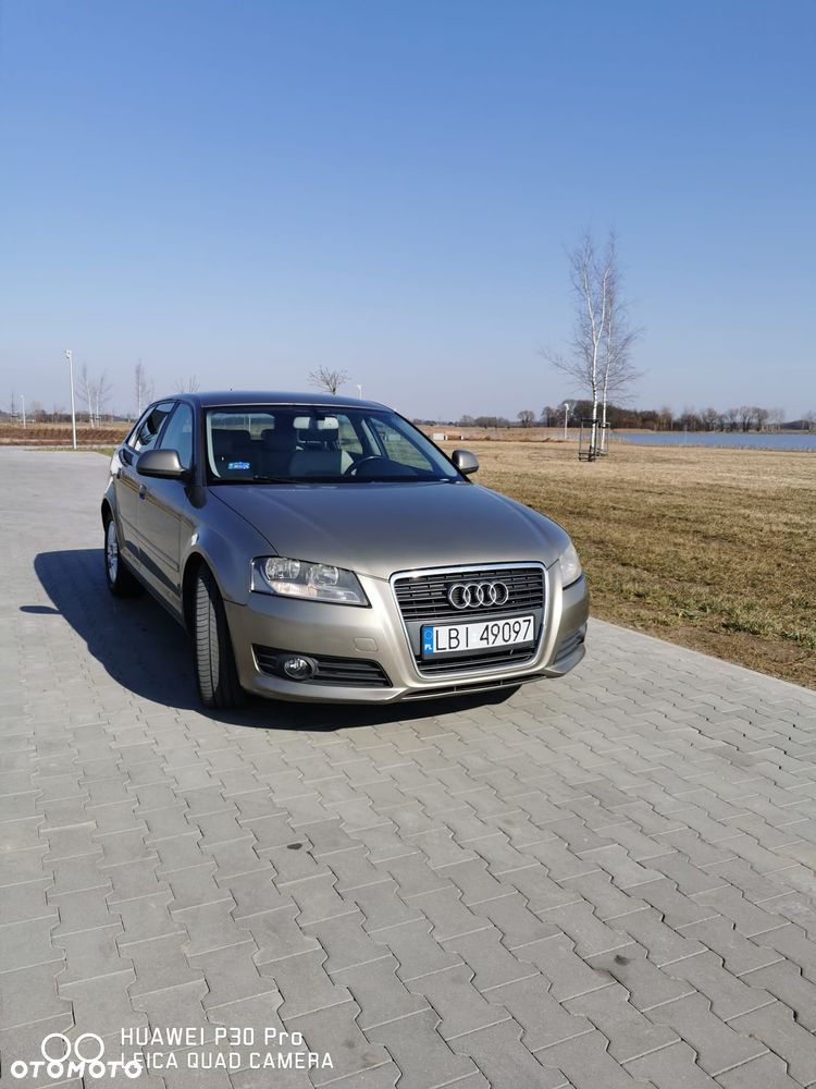 Audi A3 Sportback - 1