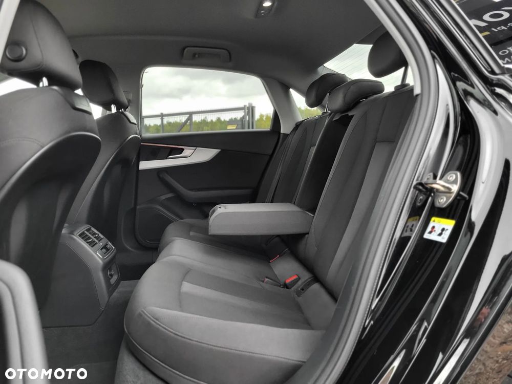 Audi A4 Limousine 35 TFSI mHEV S tronic - 21