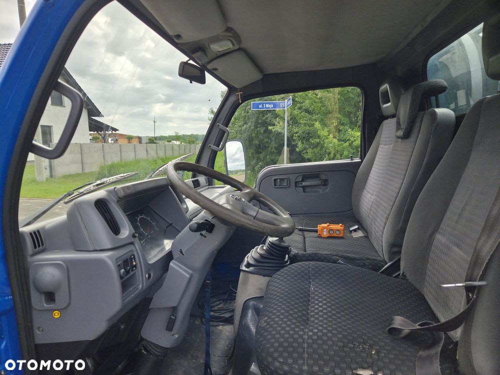 Nissan CABSTAR - 5