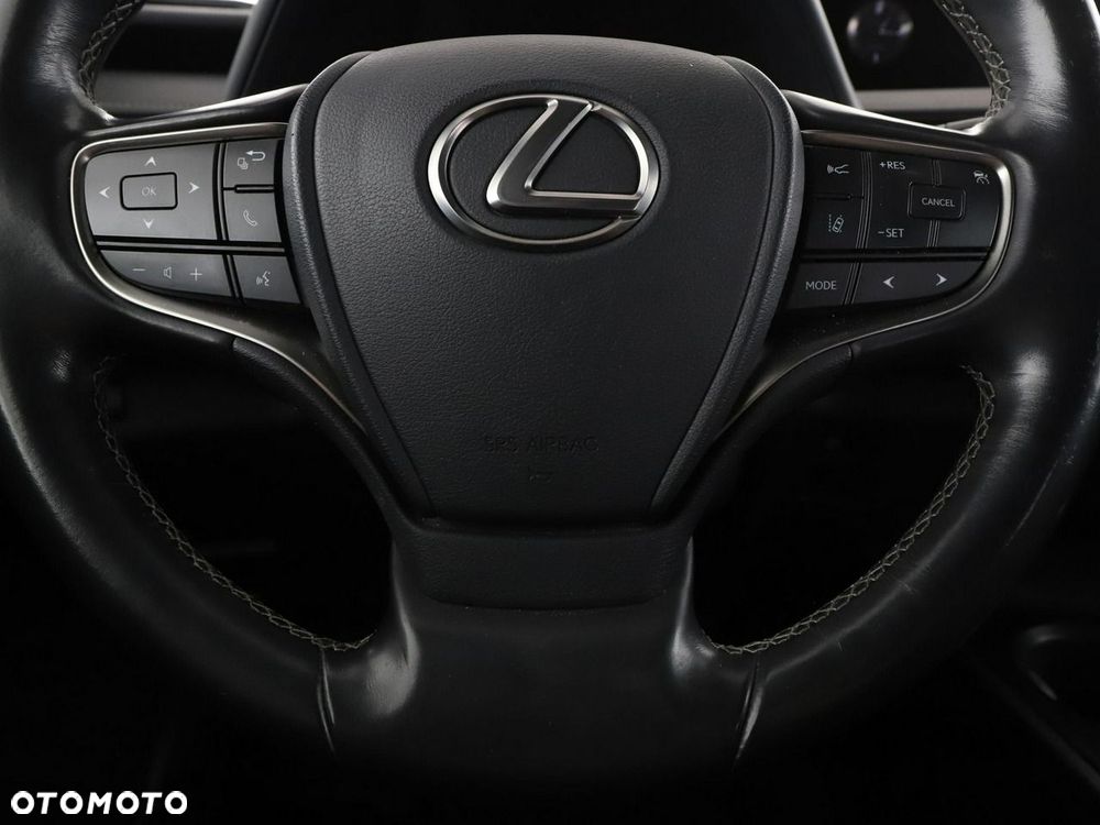 Lexus UX 250h Executive Line - 22