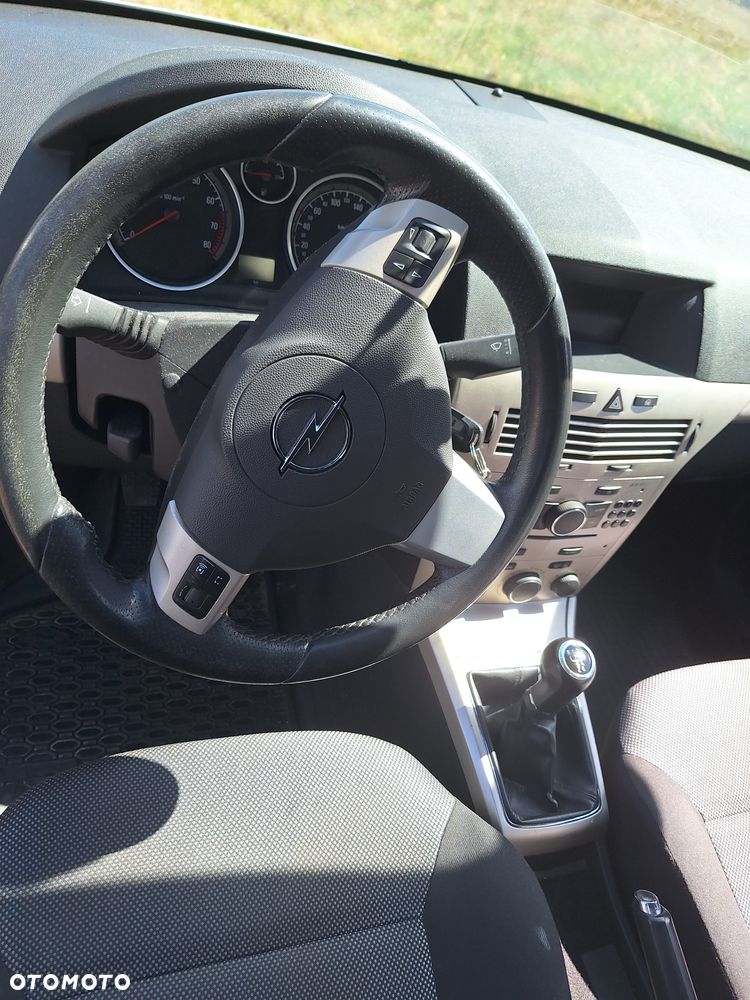Opel Astra 1.6 - 5
