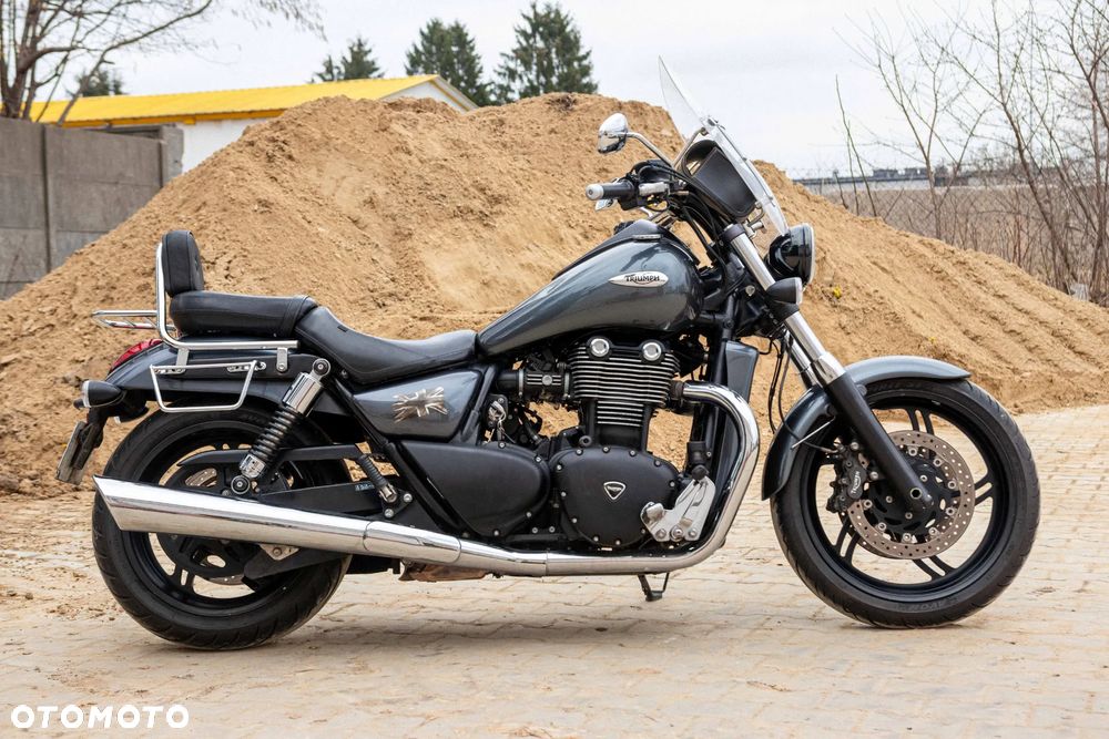 Triumph Thunderbird - 5