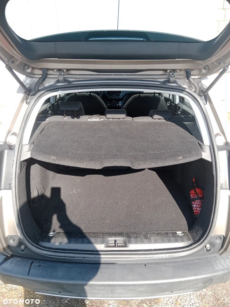 Peugeot 2008 1.2 Pure Tech Style - 15