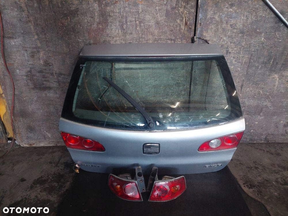 KLAPA BAGAŻNIKA + LAMPY SEAT IBIZA III LA7W - 1